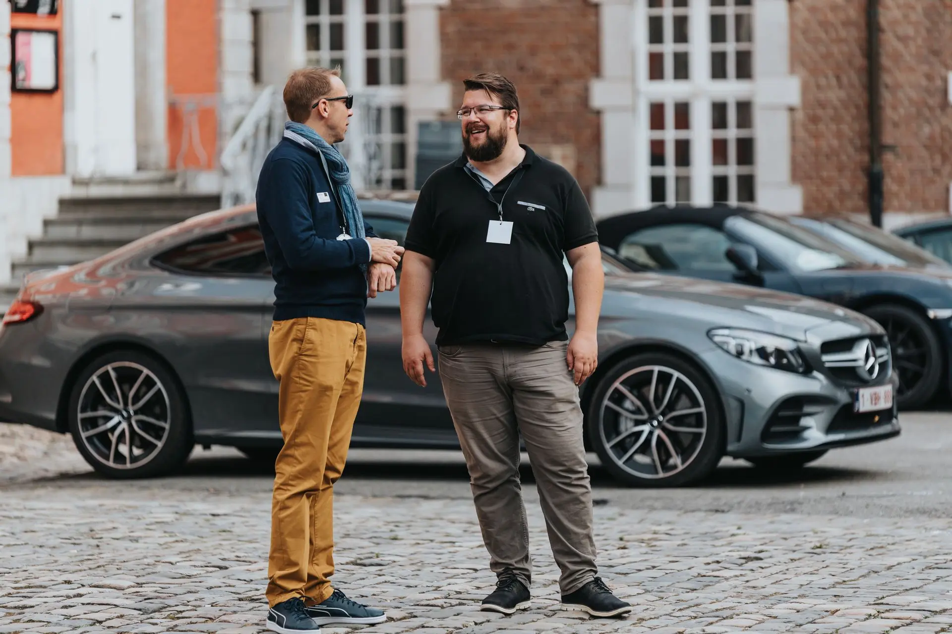 Founder WAX-IT Bert Himpe talking with client