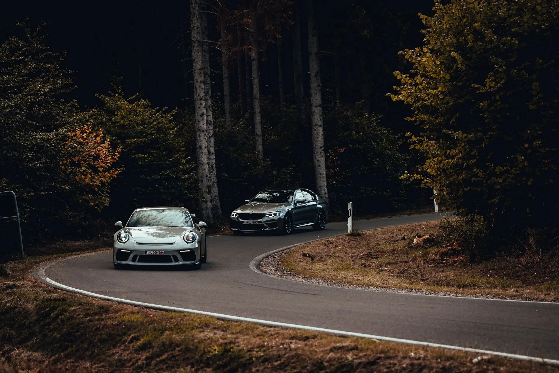 Porsche 911 vs BMW m5
