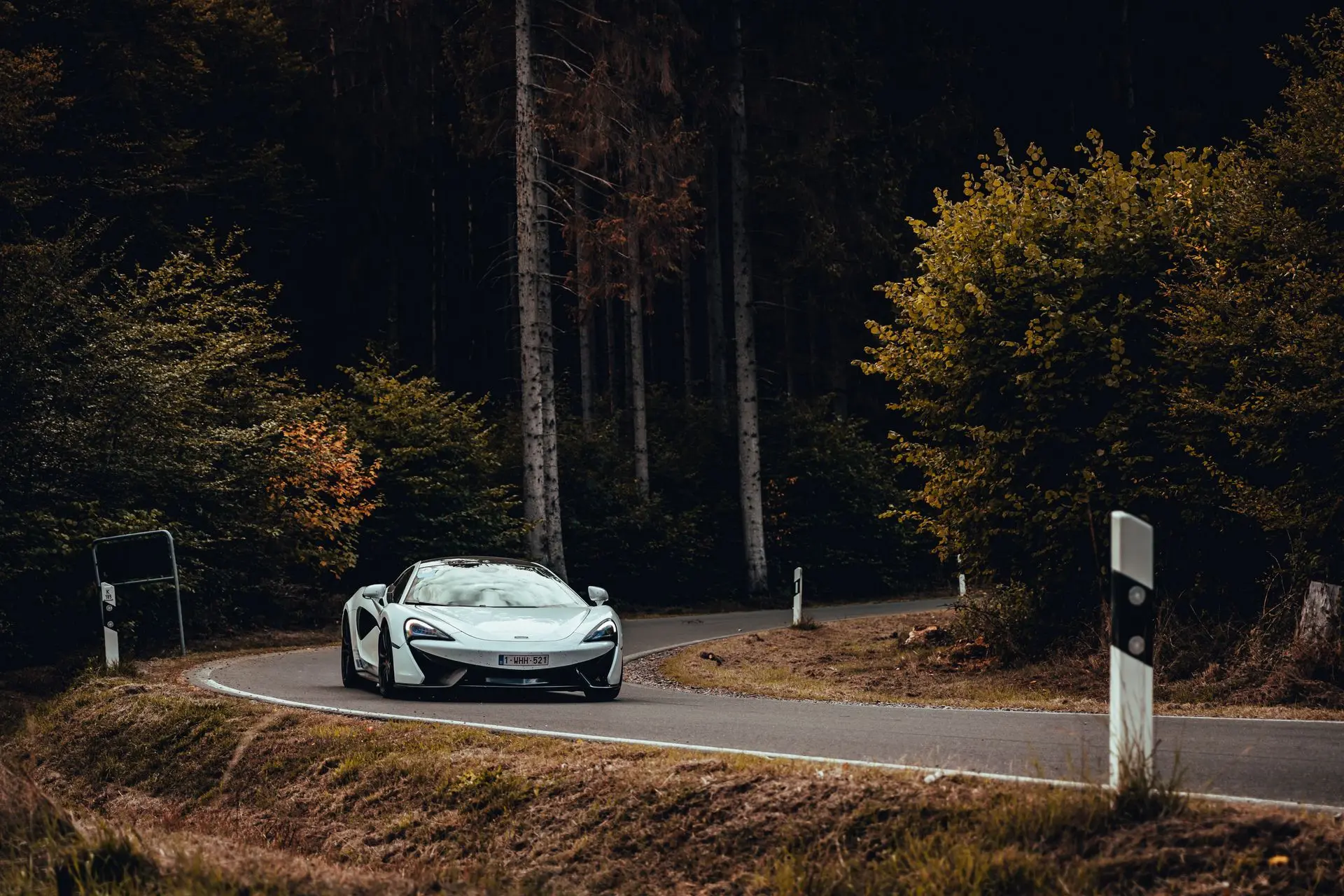 White Mclaren