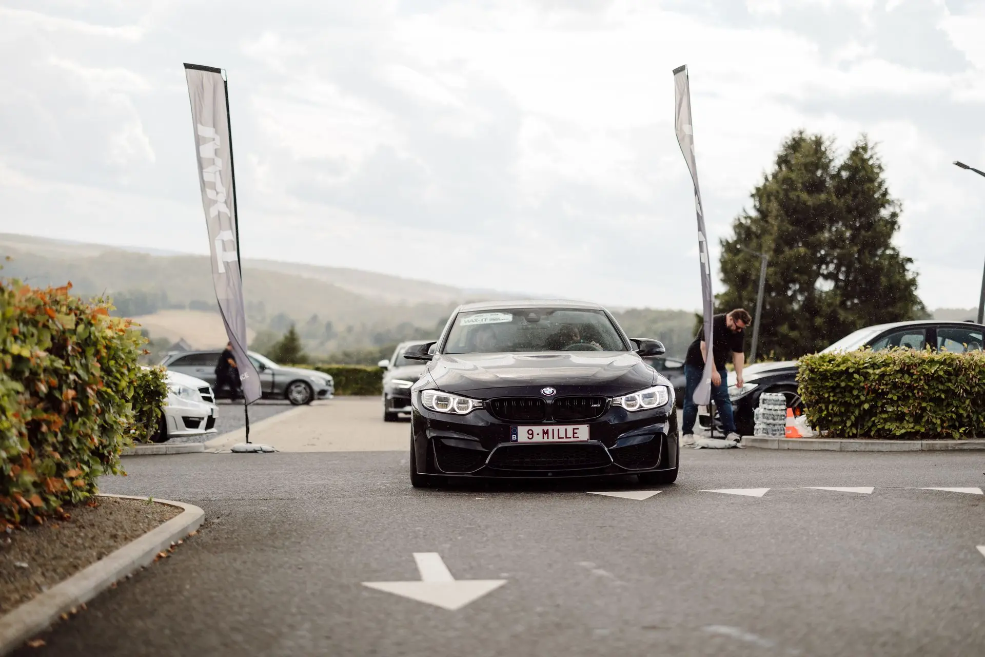9-MILLE bmw m3 black