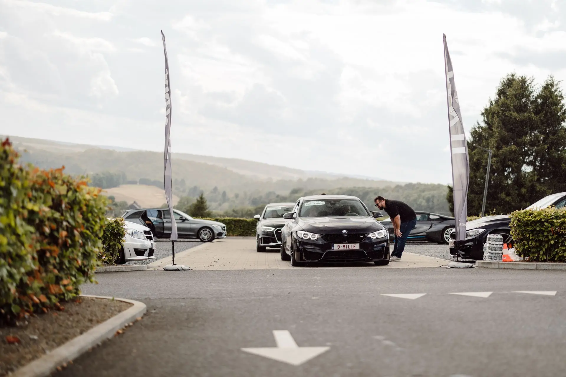 9-MILLE bmw m3 black